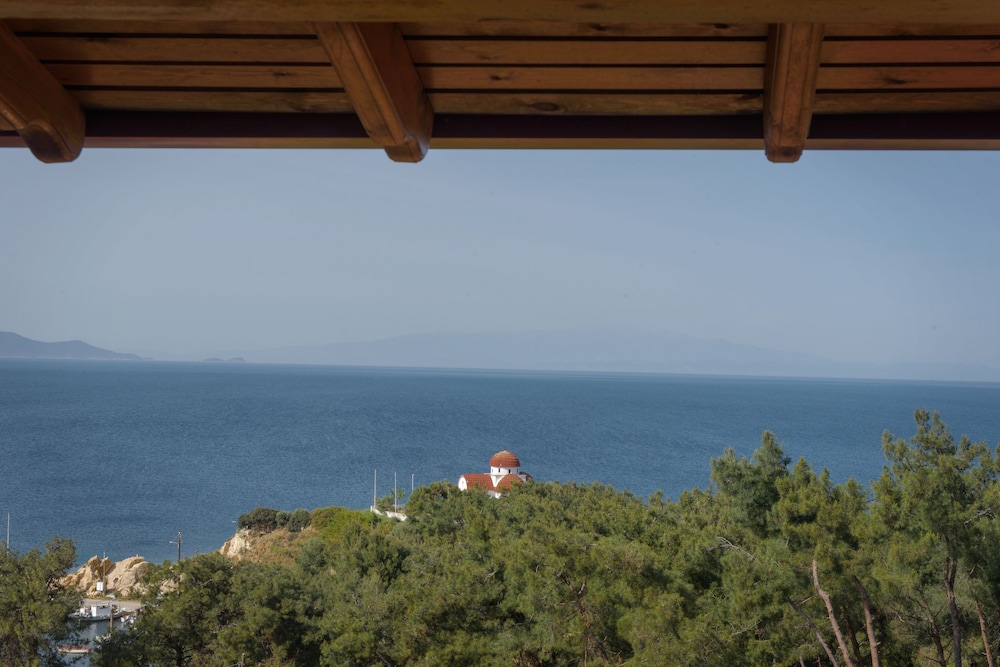Leandros Hotel 44/50