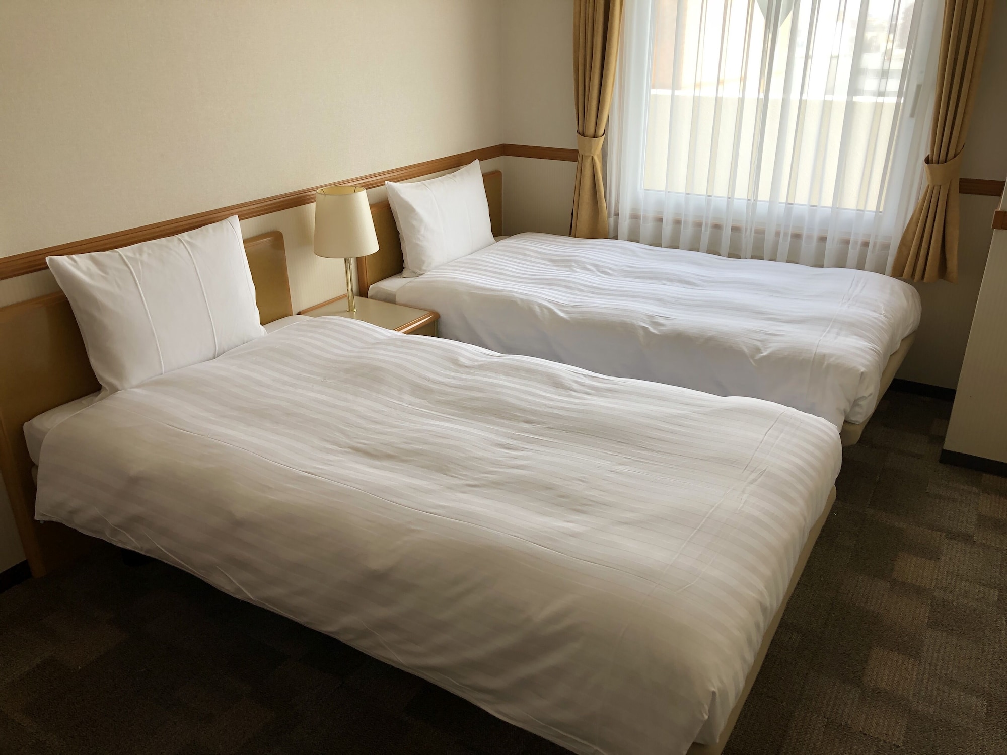 STANDARD, TWIN BEDS