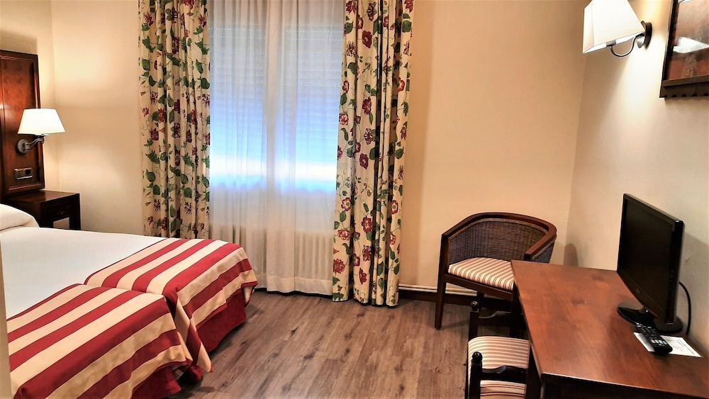Hotel Urogallo (ex Husa) 19/46