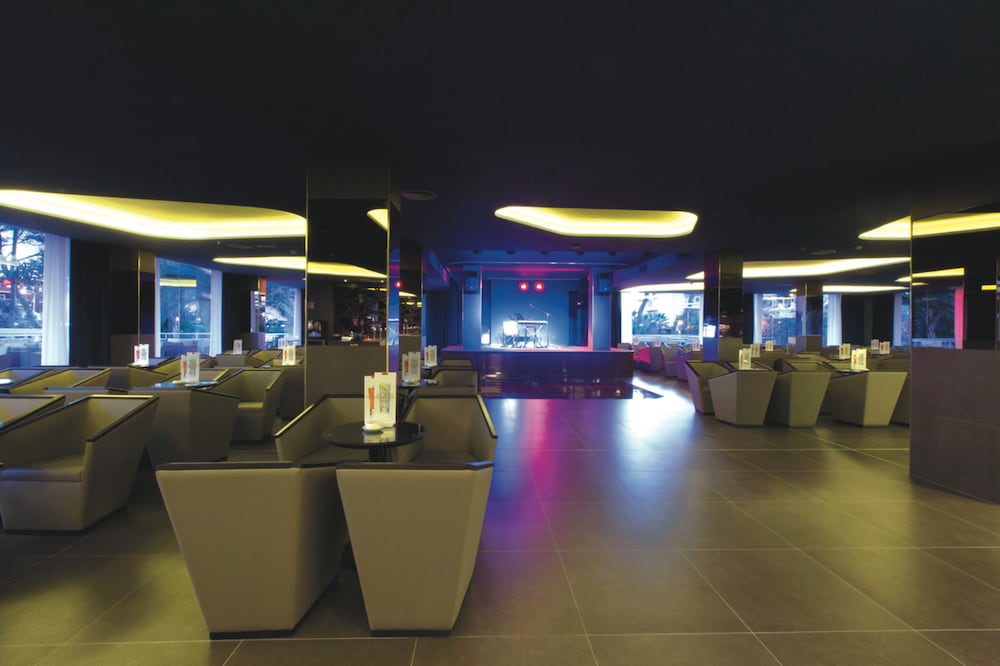 Hotel RIU Bravo 35/42