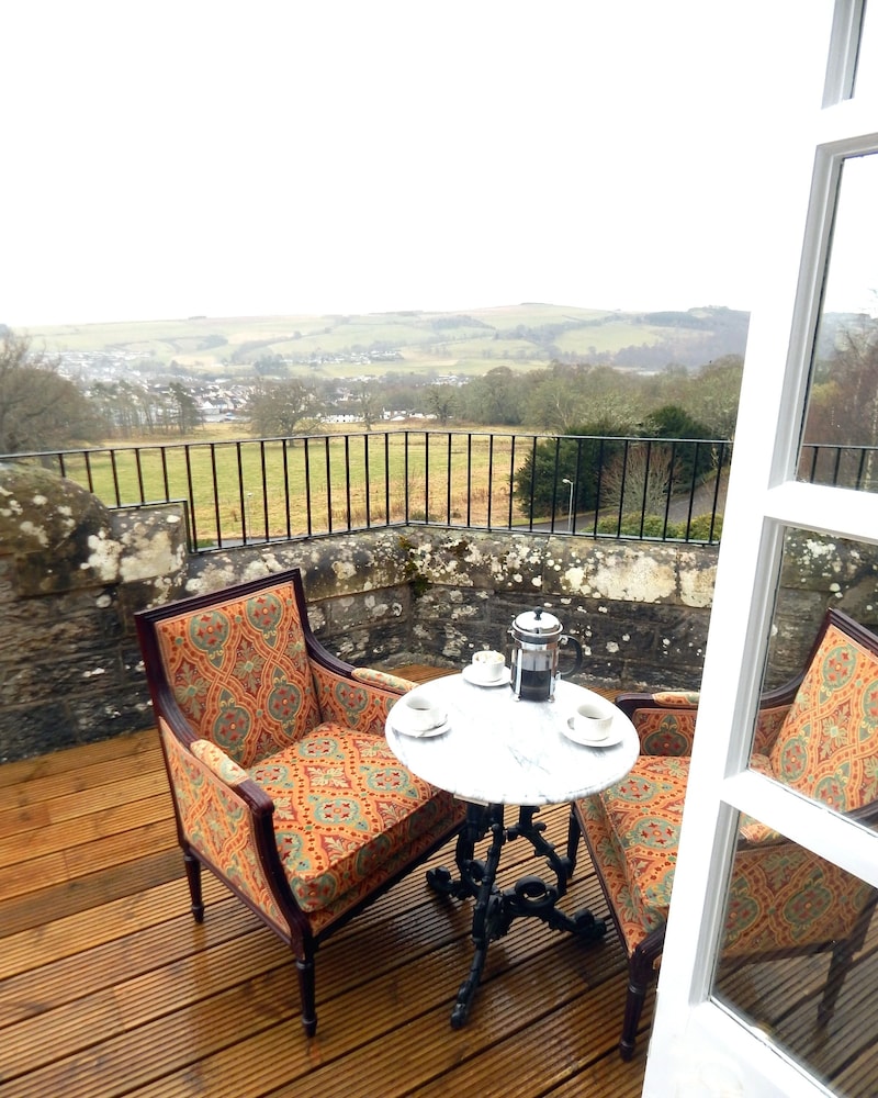 Tulloch Castle Hotel 53/67
