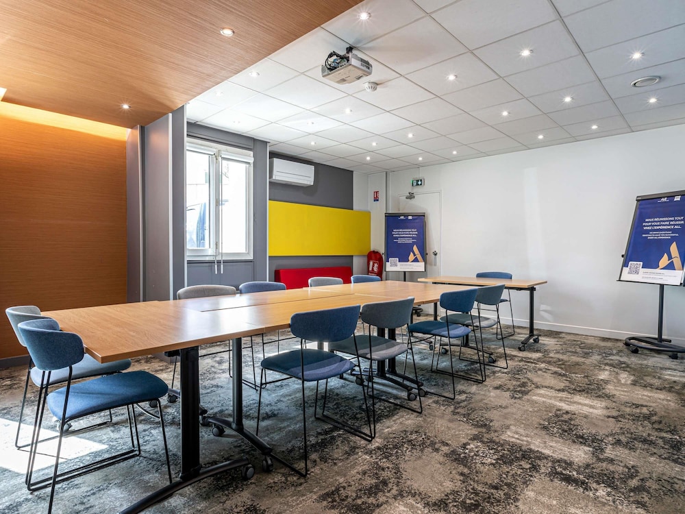 Ibis Saint-Denis Stade Ouest 62/71