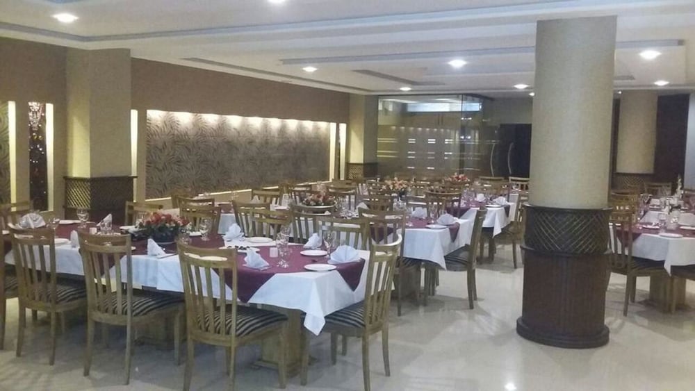 Panoramic Hotel 20/24