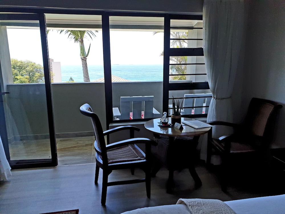 Hillside Guesthouse 28/50