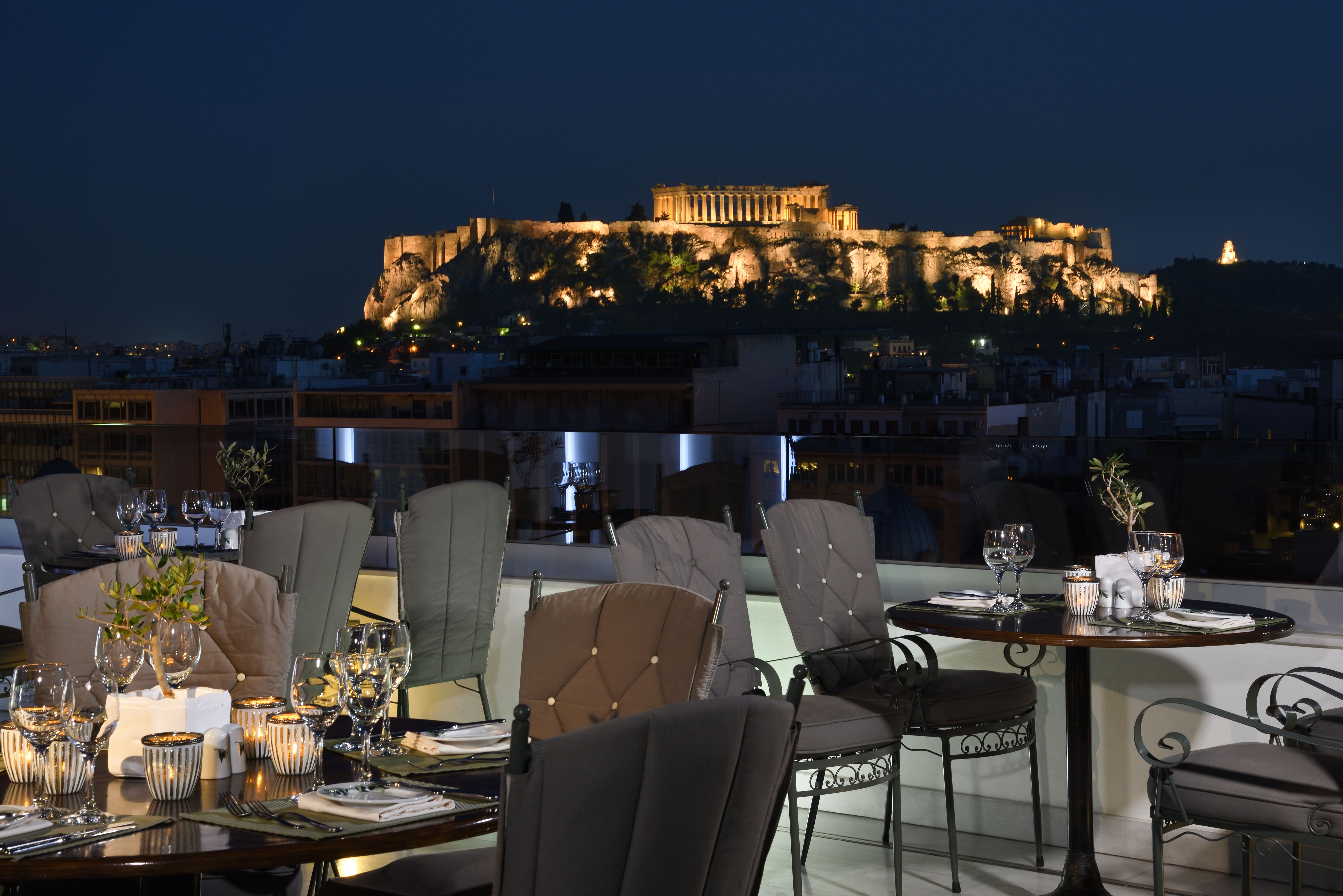 Titania Hotel 40/48
