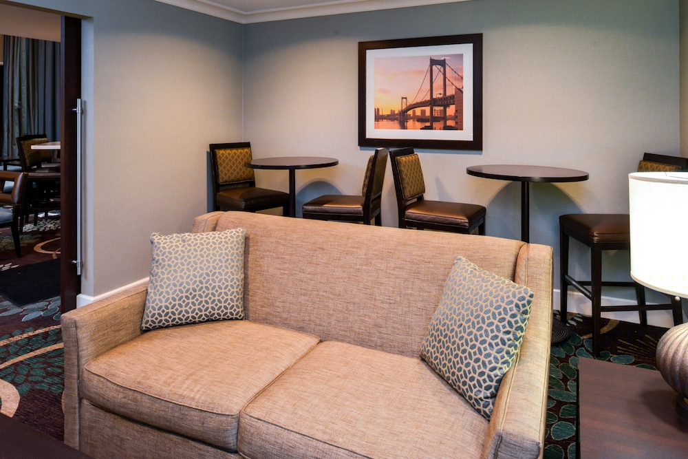 Staybridge Suites Indianapolis Downtown Convention Center 40/49