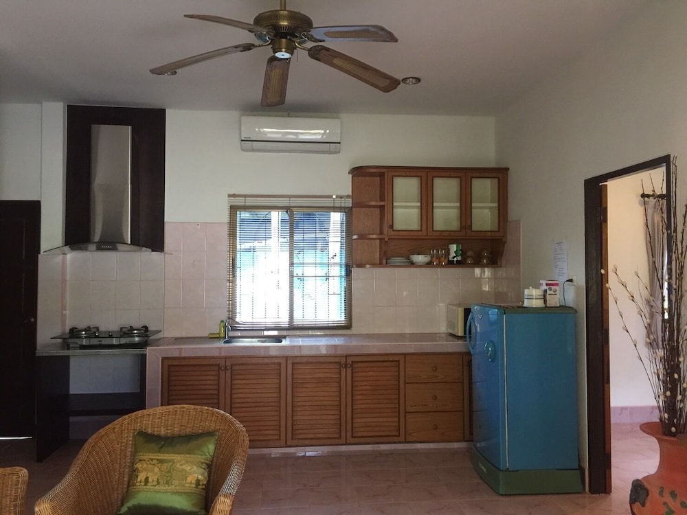 Naya Bungalow 54/65