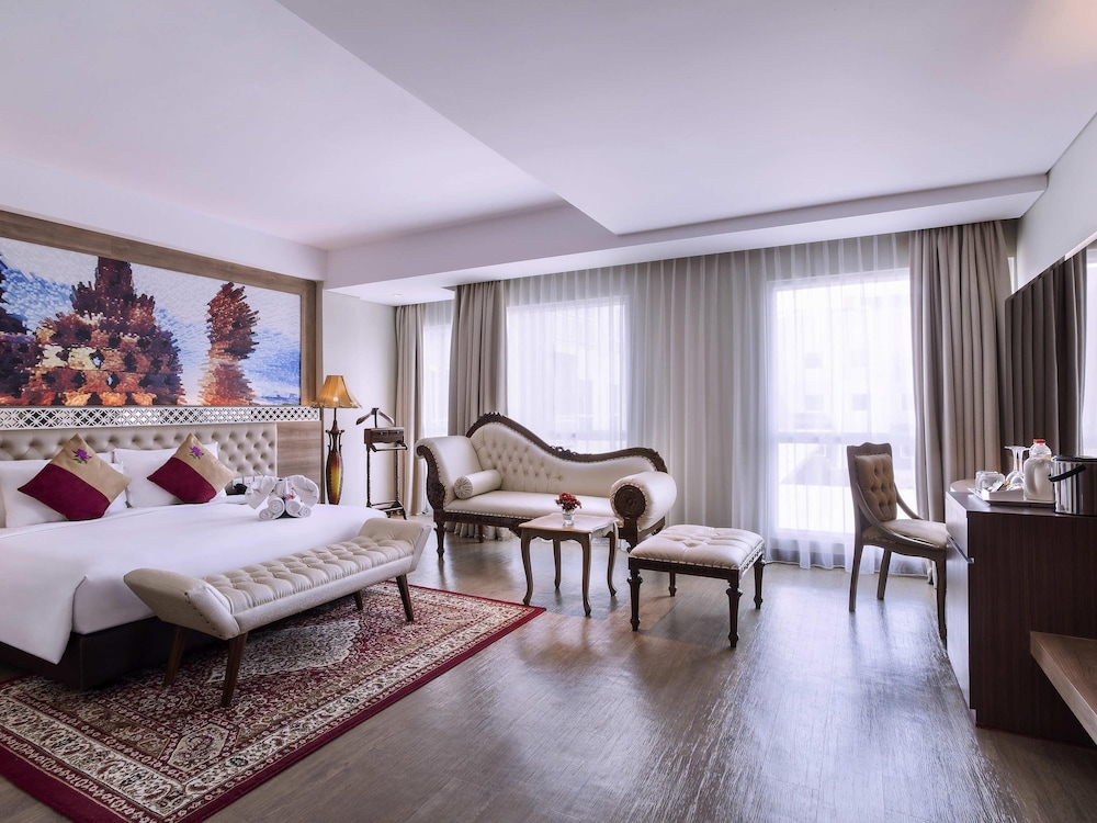 Grand Mercure Yogyakarta Adi Sucipto 22/70