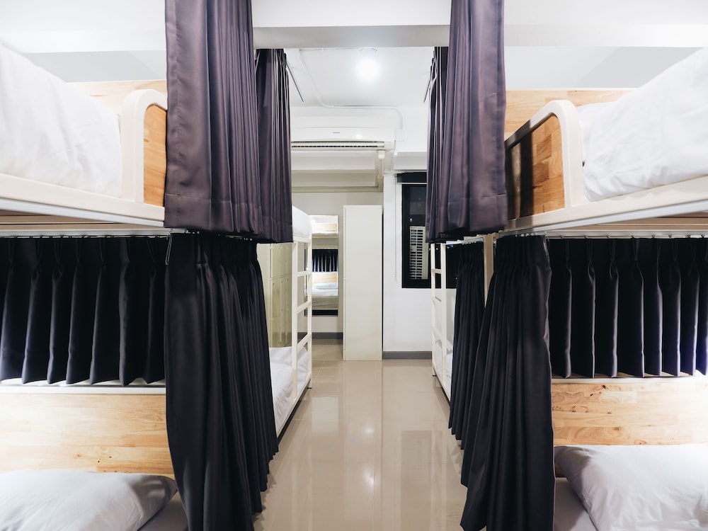 Mixed Dorm, 12 Beds، Loyy Hotel 6/9