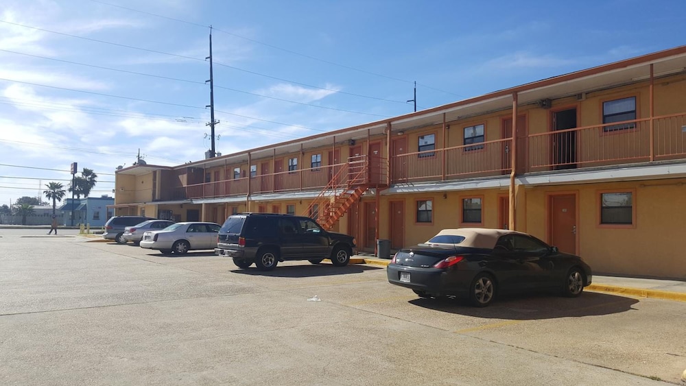 Monte Carlo Motel 6/39