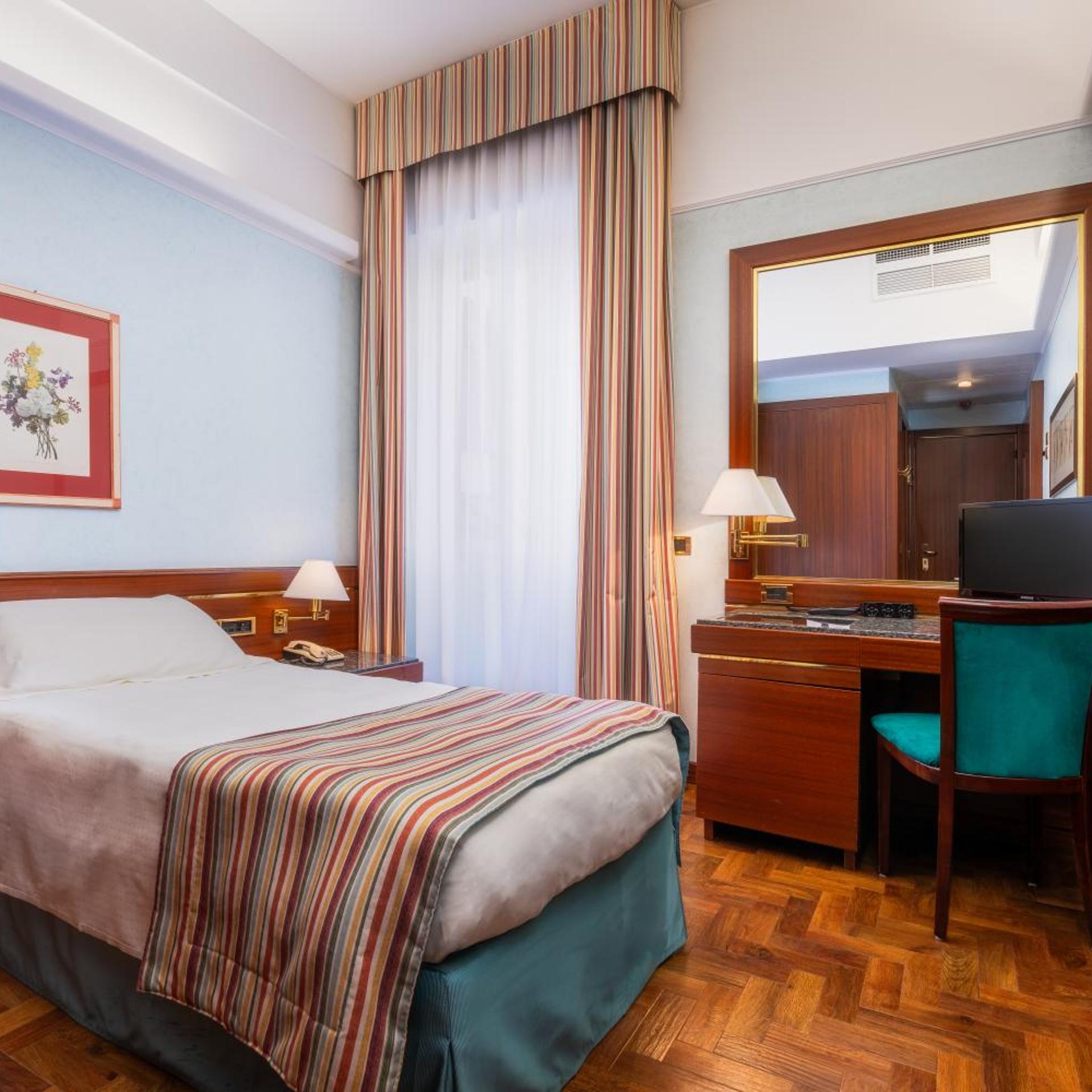 غرفة مفردة، Hotel Crivis 3/16