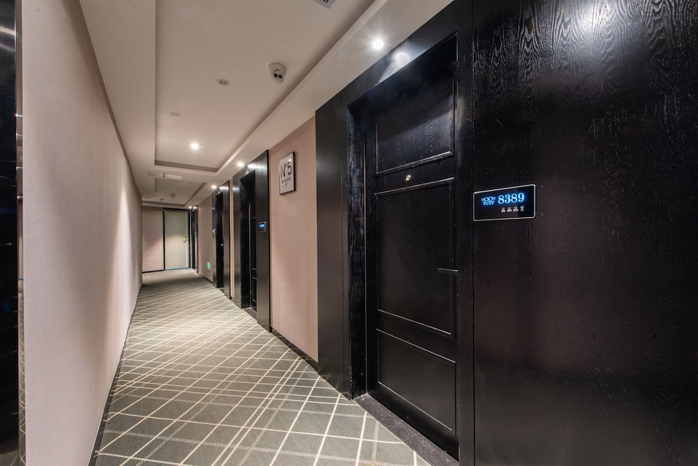 Pazhou XANA Deluxe International Hotel (Changgang Subway Metro Station Branch) 22/50