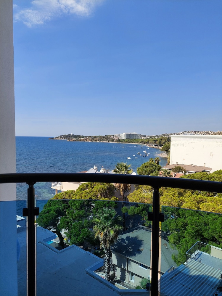 Signature Blue Resort 43/50