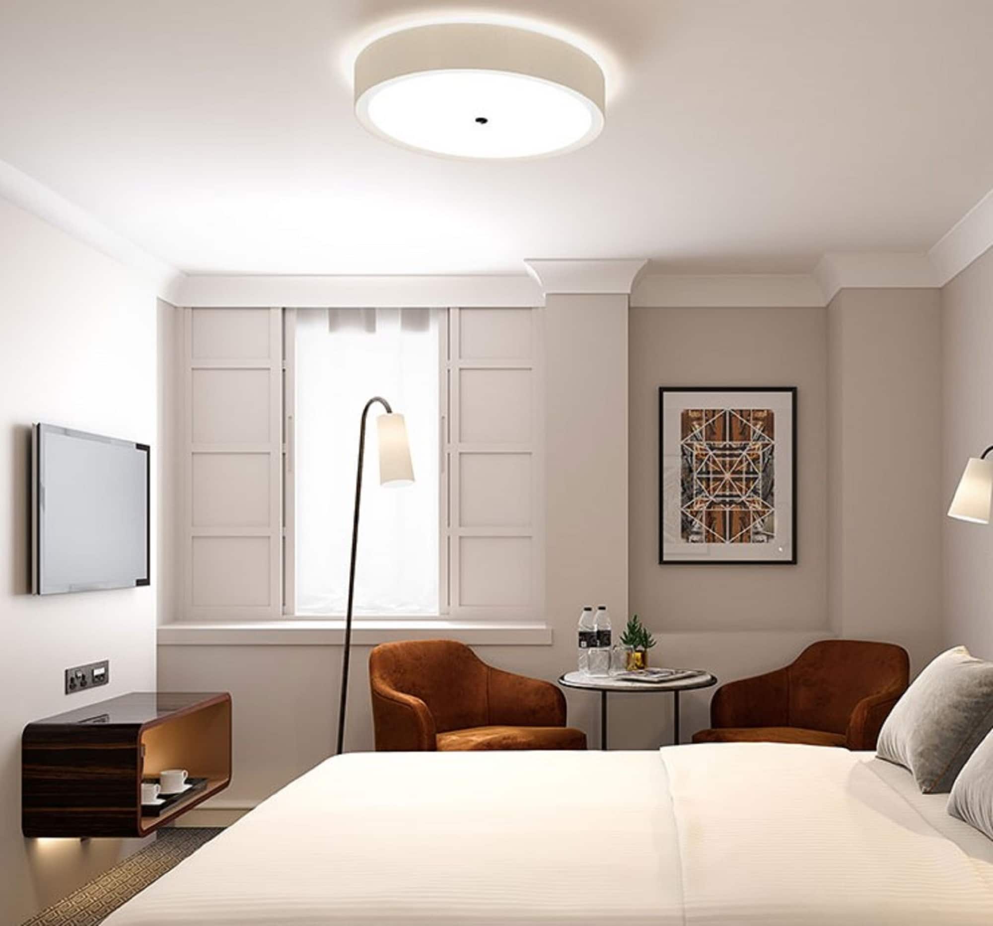 Superior, Queen Bed, Strand Palace Hotel 4/8