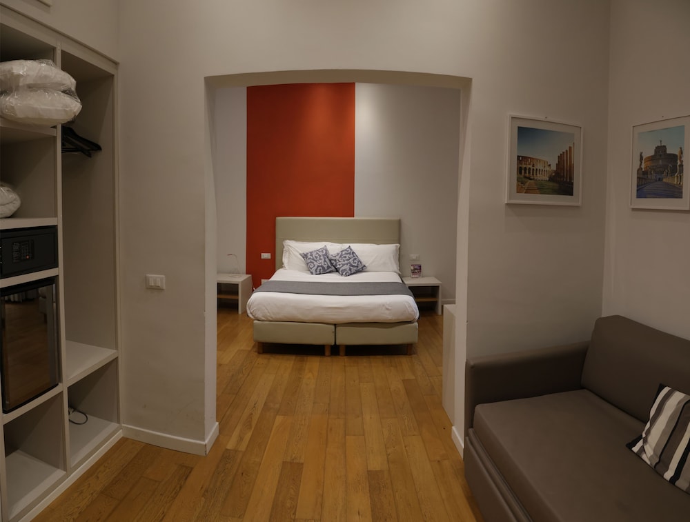 Sofia's Suites 20/46