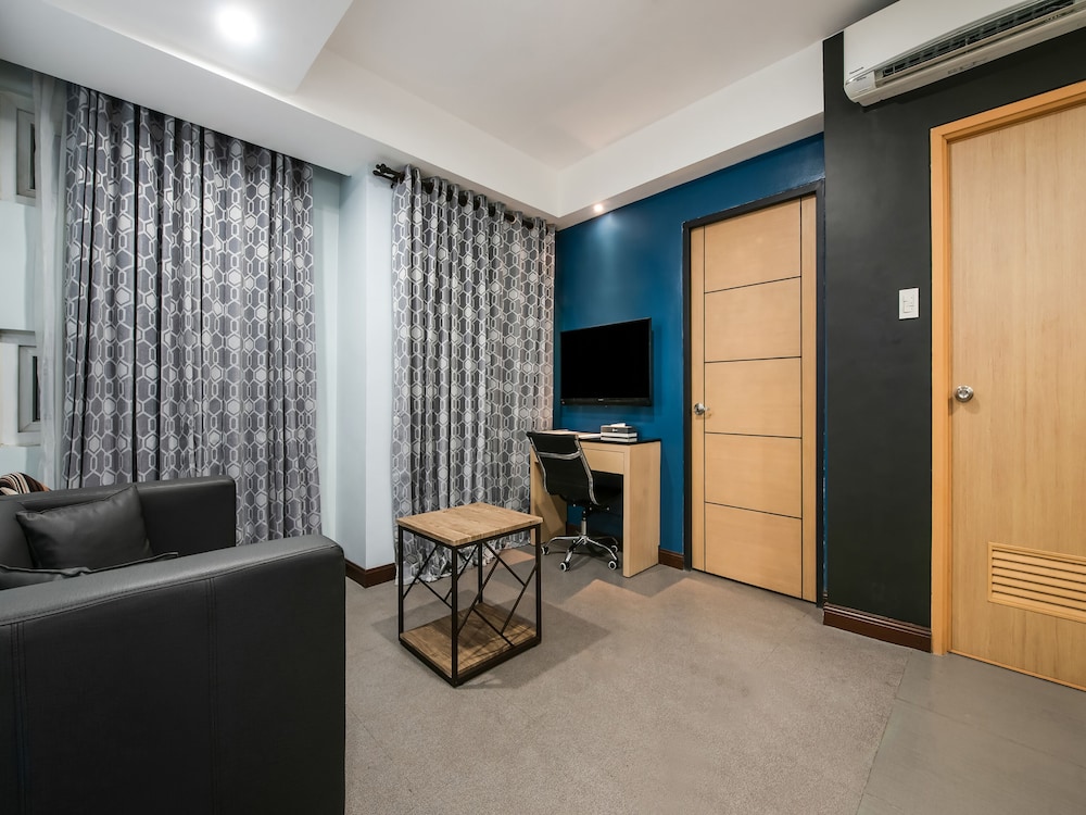 Bay Area Suites 23/28