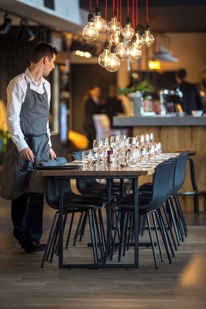 Park Inn By Radisson Brussels Airport 44/68