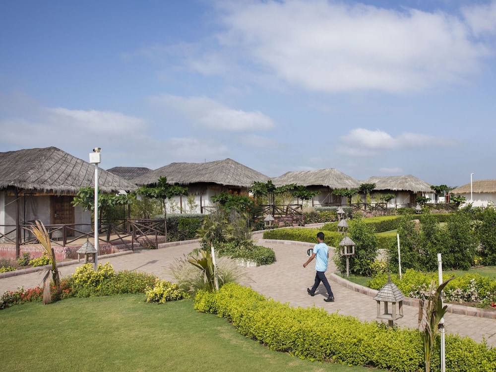 Serena Beach Resort 46/50