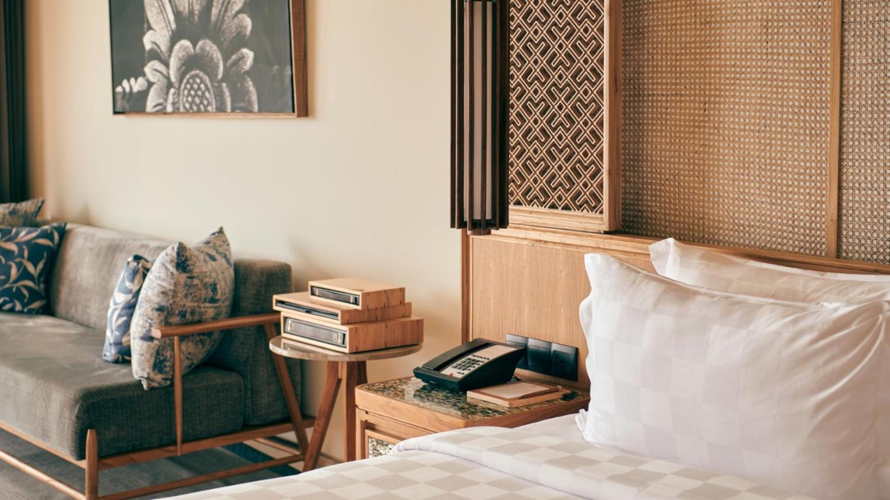 Segara, King Bed, Resort View, AYANA Resort Bali 2/2