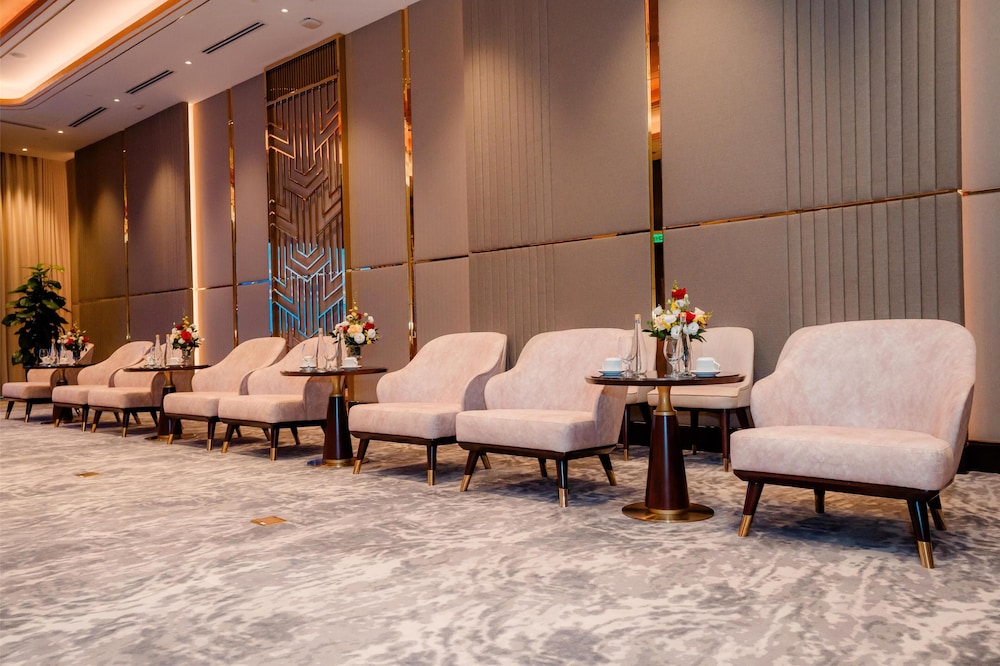 Radisson Blu Hotel 30/50
