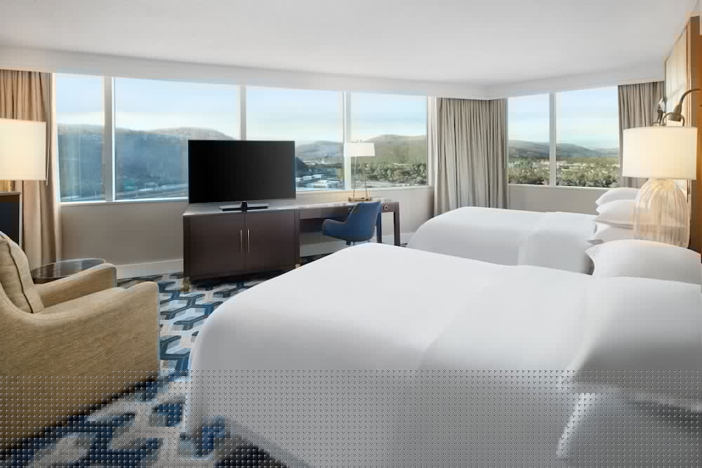 Room at Sheraton Mahwah Hotel, MAHWAH - NJ