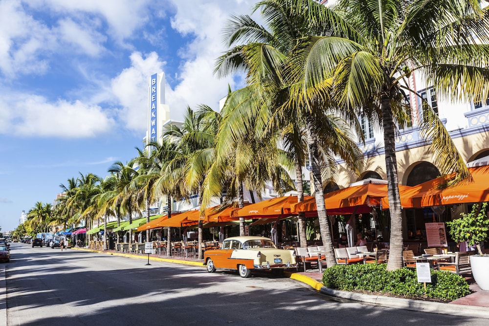 Anglers Hotel Miami Beach 69/78