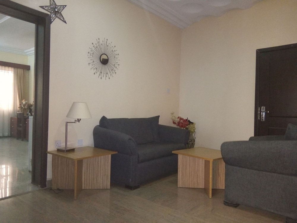 Zeina Suites Abuja 25/47