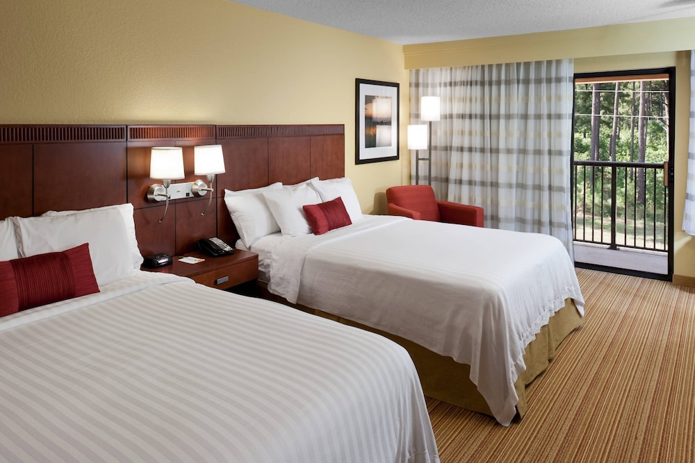 Courtyard Texarkana 14/56