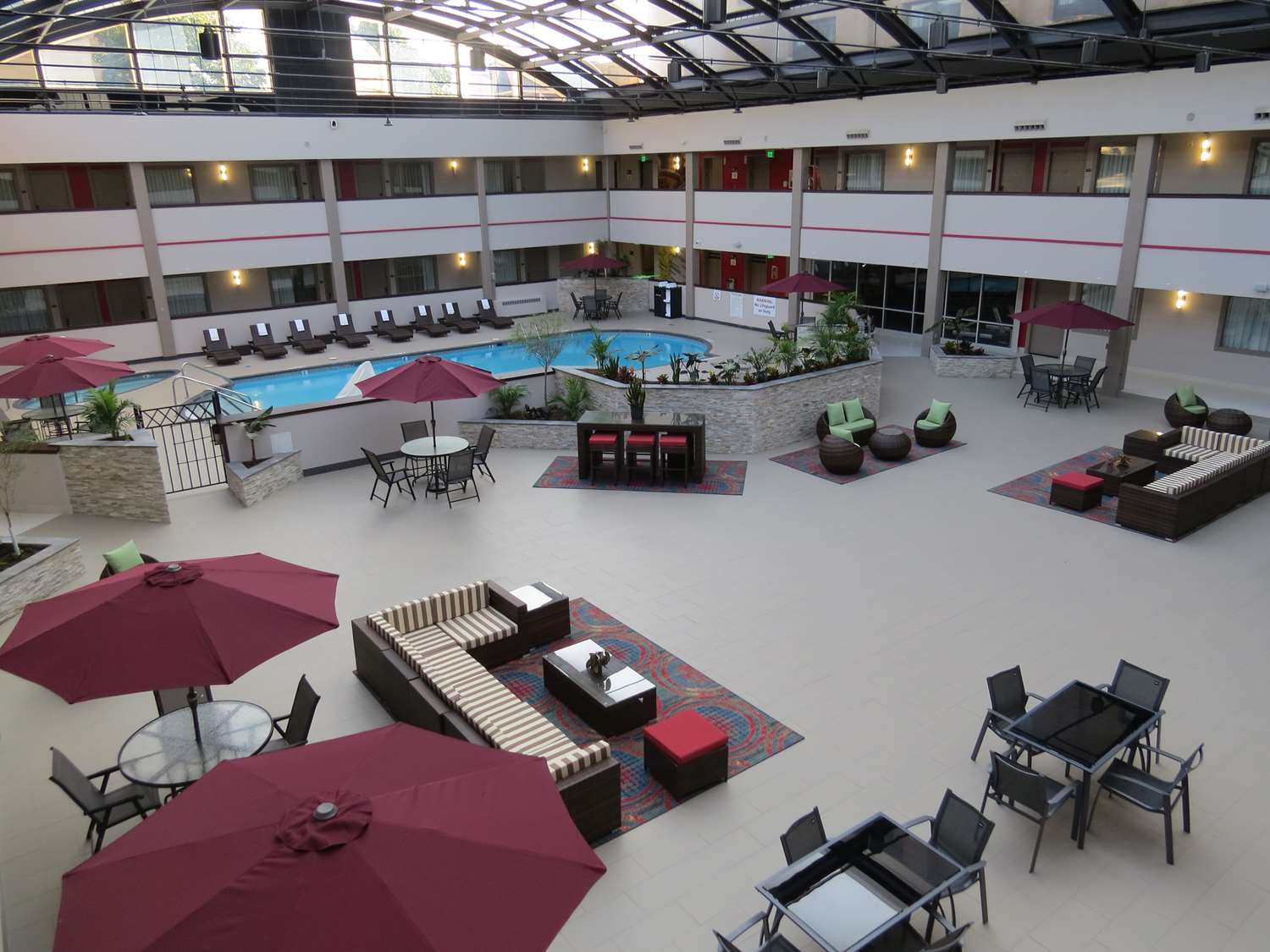 Holiday Inn Brookfield - Milwaukee 26/29