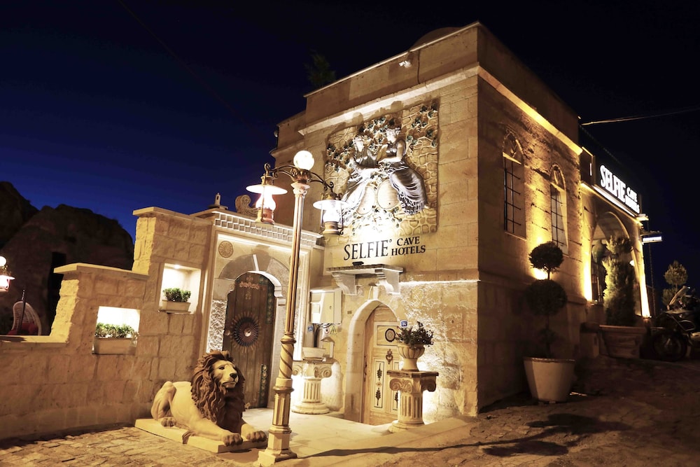 Selfie Cave Hotels Cappadocia 3/63