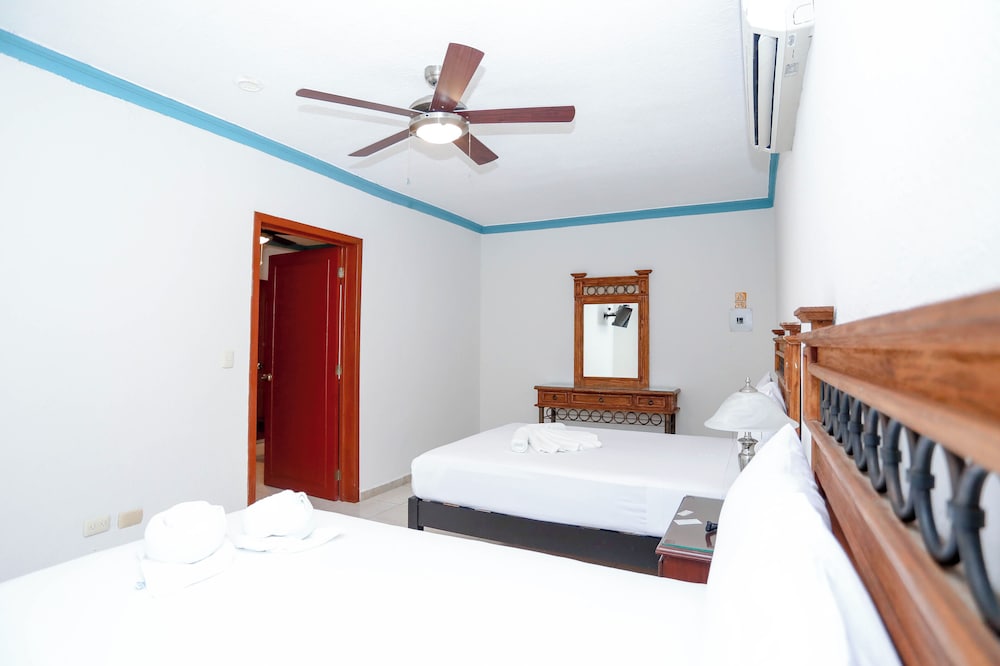 Hotel Avenida Cancun 28/50
