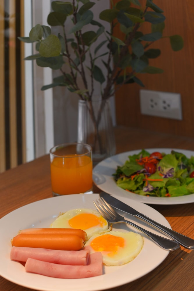 Grand Watergate Hotel 46/50