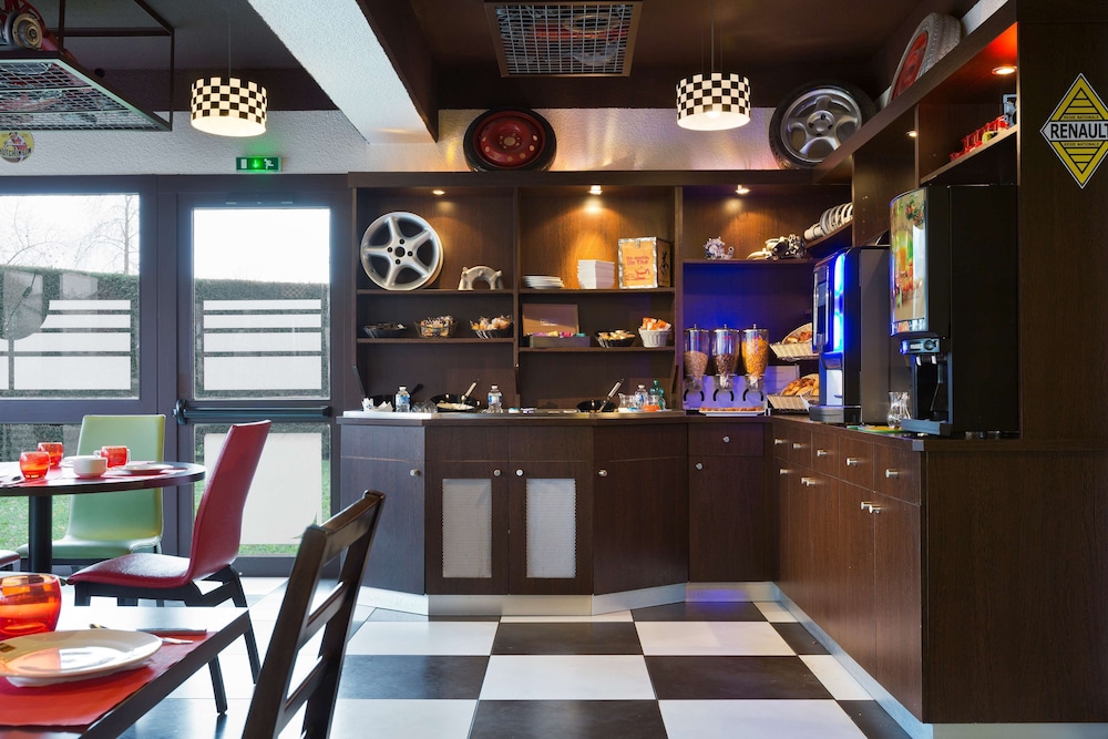 Hotel Enzo Hotels Pont a Mousson BY Kyriad Direct 37/52