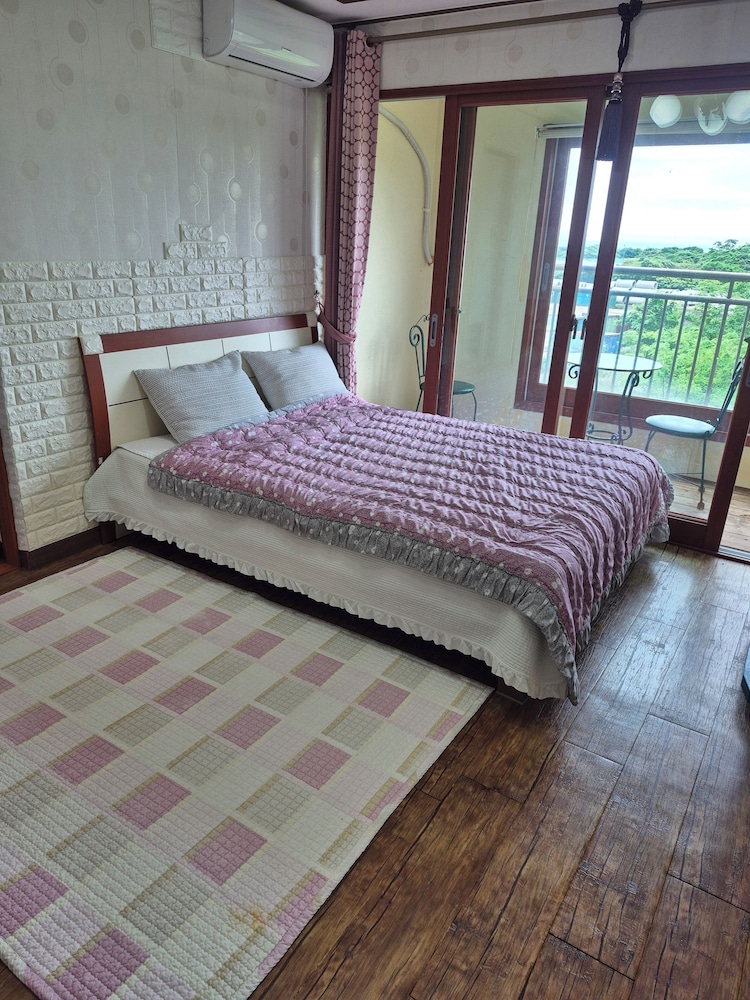 3 BEDROOMS, STANDARD, TRIPLE, OCEAN VIEW