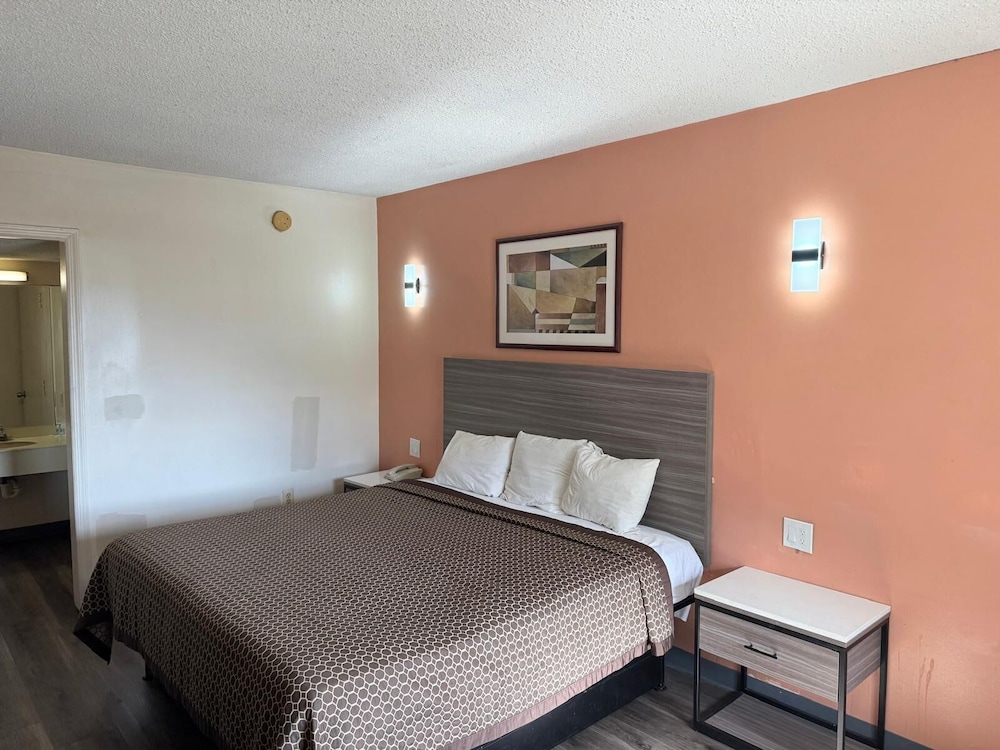 Express Inn -Rahway 11/46