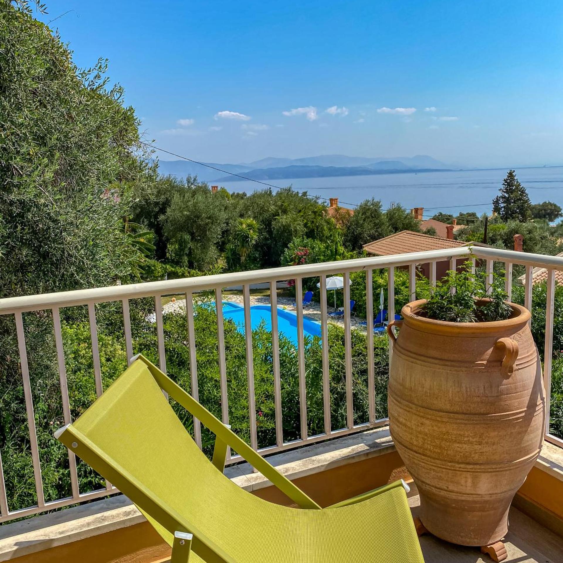 La Riviera Barbati Seaside Apartments & Private Pool Villas 6/55