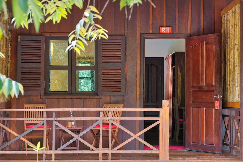 Sok San Beach Resort 11/50