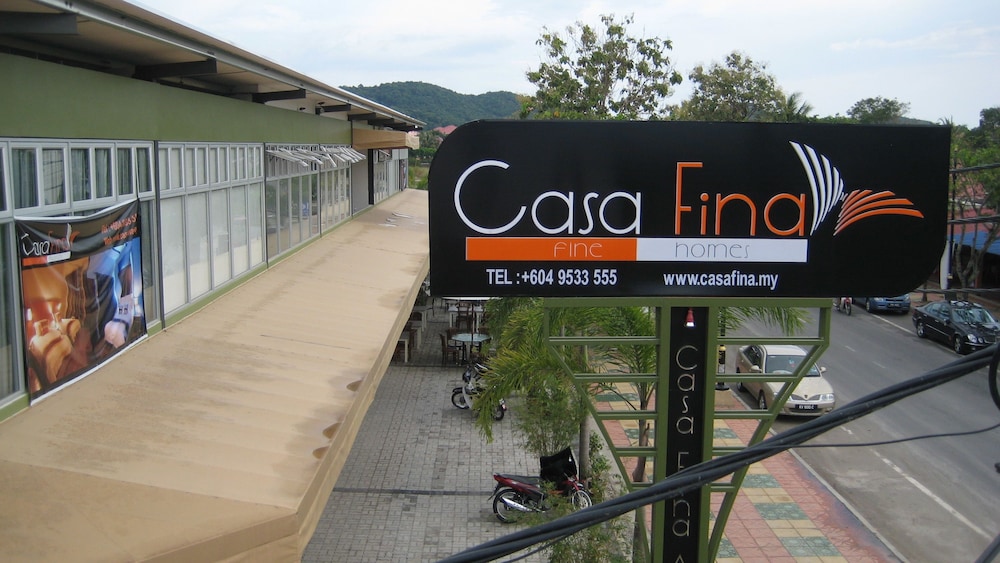 Casa Fina Fine Homes 11/66