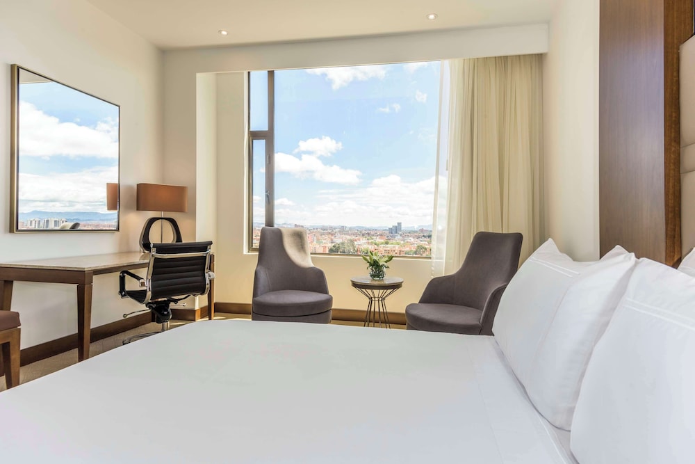 غرفة عائلية بسريرين منفصلين بإطلالة، NH Collection Bogota Teleport Royal 4/5