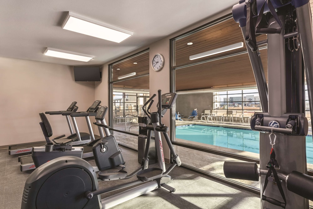 Country Inn & Suites by Radisson Lubbock Southwest, TX 17/39