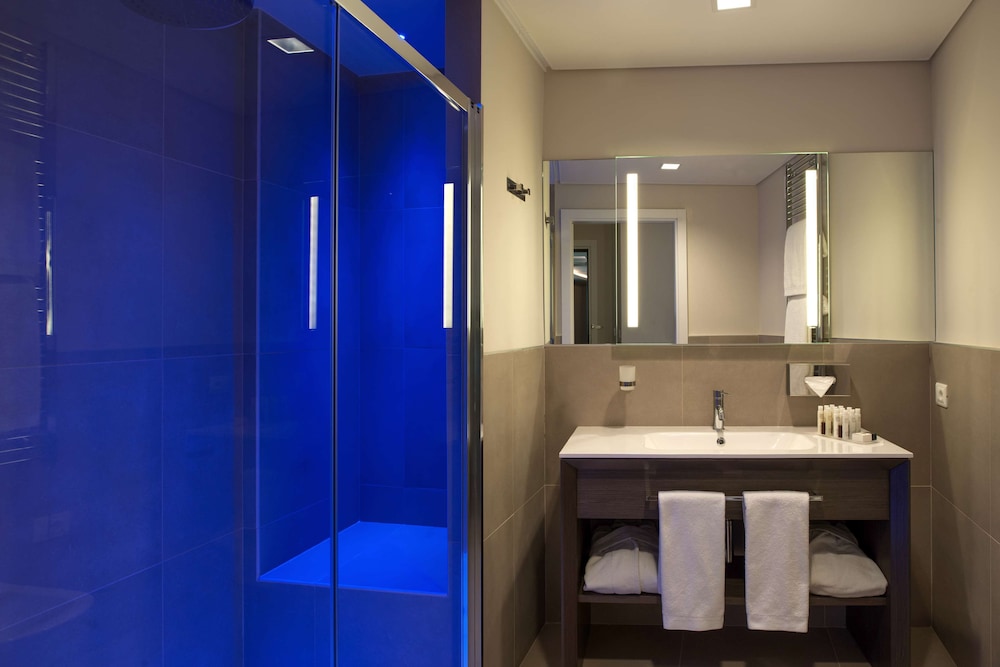 Doubletree By Hilton Hotel Yerevan City Centre 18/67