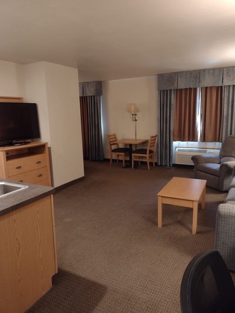 Super 8 by Wyndham Monroe WI 41/54