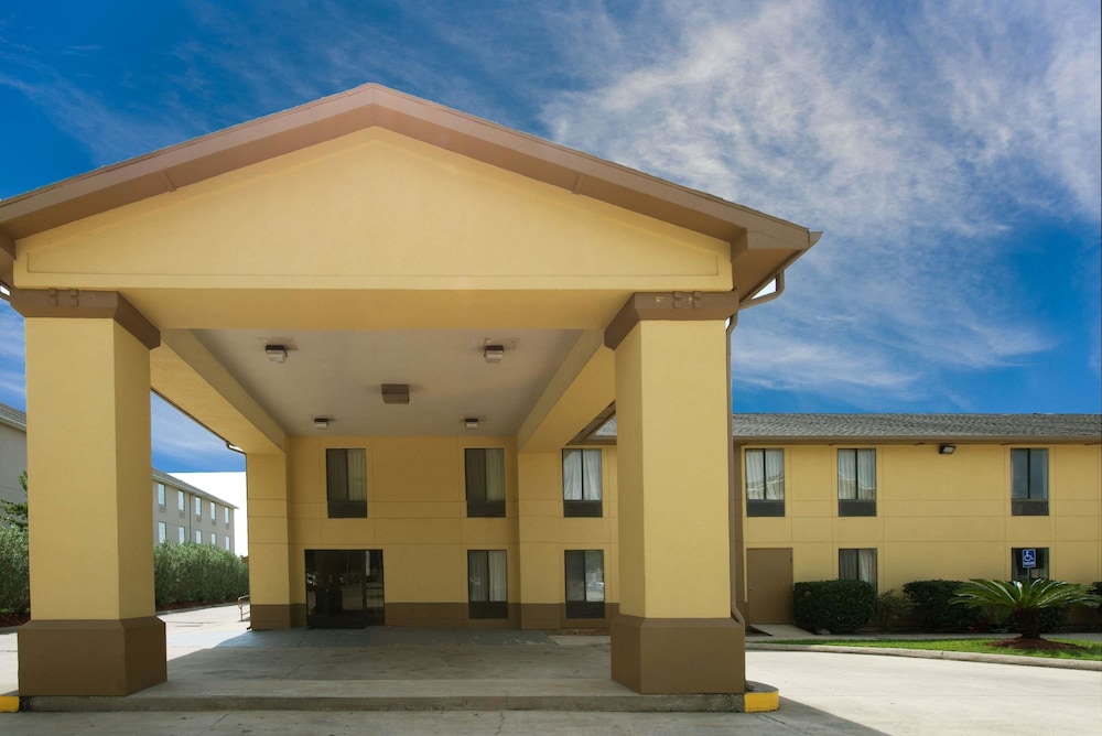 Quality Inn Sulphur - Lake Charles photo3