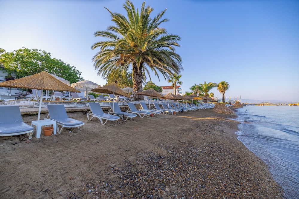Ladonia Hotels Luna Beach Resort 58/61