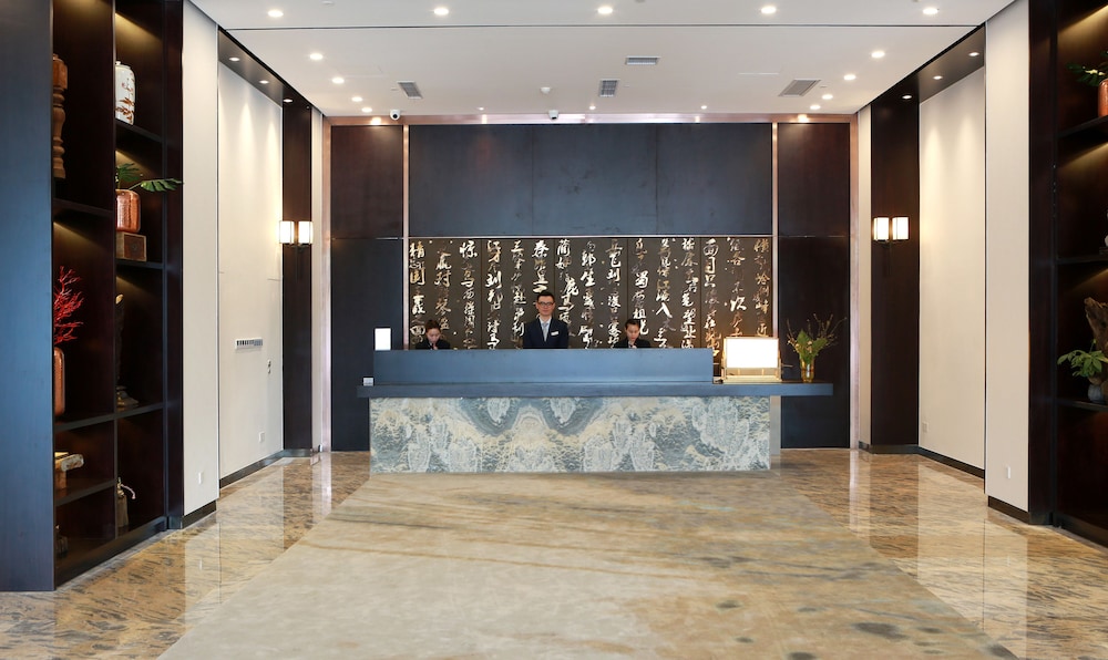 UrCove by HYATT Shanghai Jinqiao Center 8/40