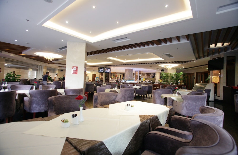 Huilihua Hotel 11/47