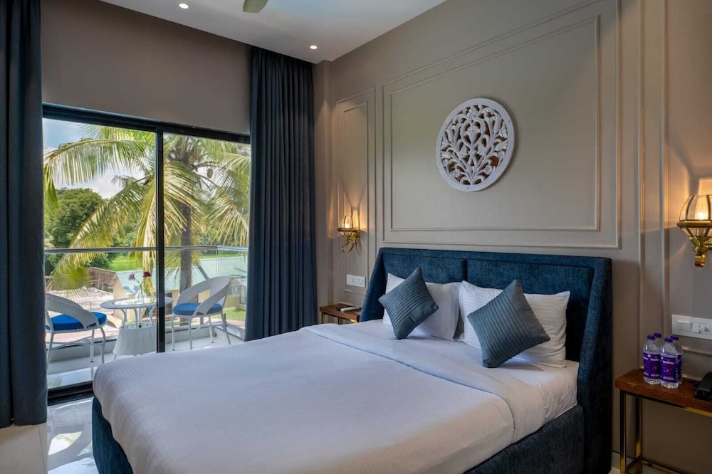 Paramount Riverfront Resort and Spa 7/50