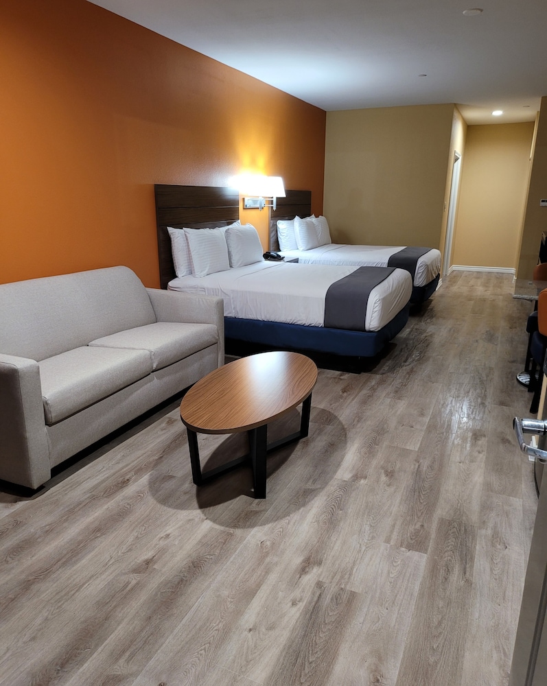 Captain Apos S Quarters Inn 36/69