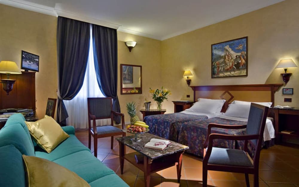 Hotel Corona d'Italia 27/38