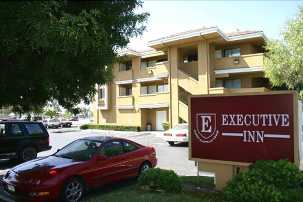 Executive Inn Hotel 6/35